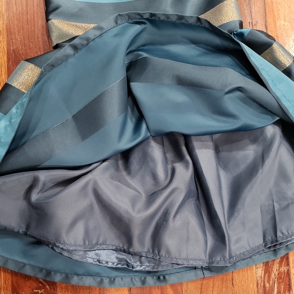 Children's Place Holiday Girls Dress, Size 5 - Picture 4 of 4